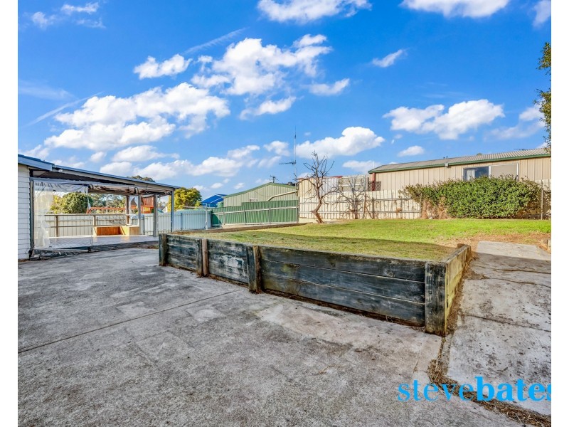 8 Cunningham Close, Raymond Terrace NSW 2324