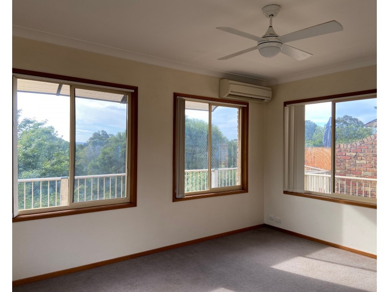 8 Baker Drive, Tenambit NSW 2323