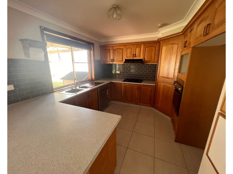 15 Benjamin Lee Drive, Raymond Terrace NSW 2324