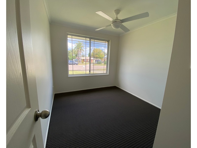 8 Falcon Place, Raymond Terrace NSW 2324