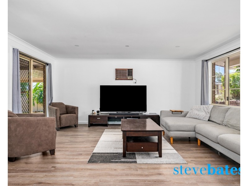 17 Holwell Circuit, Raymond Terrace NSW 2324