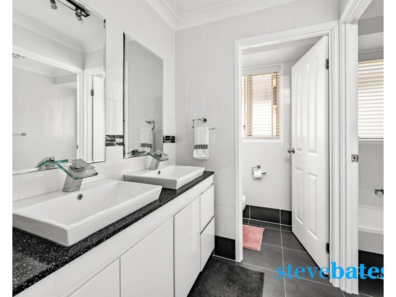 9 Beaton Avenue, Raymond Terrace NSW 2324