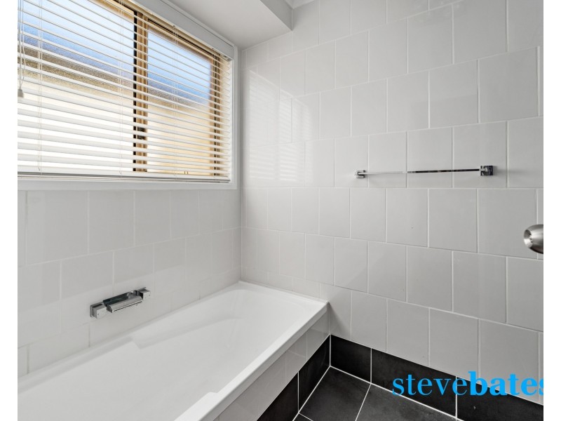 9 Beaton Avenue, Raymond Terrace NSW 2324