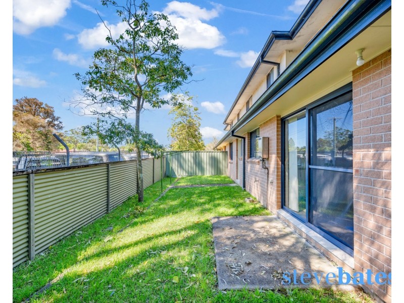 1/18 Oak Circuit, Raymond Terrace NSW 2324