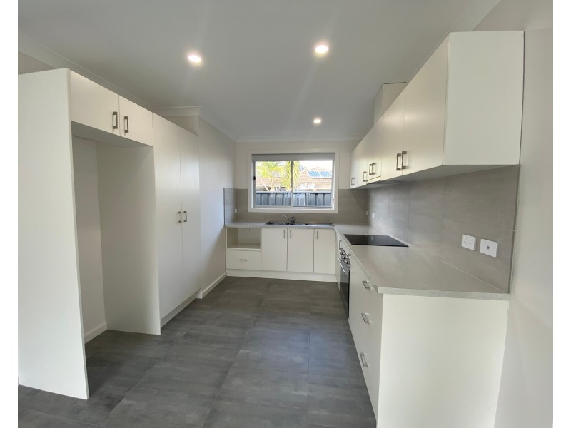 1/7 Earl Grey Crescent, Raymond Terrace NSW 2324