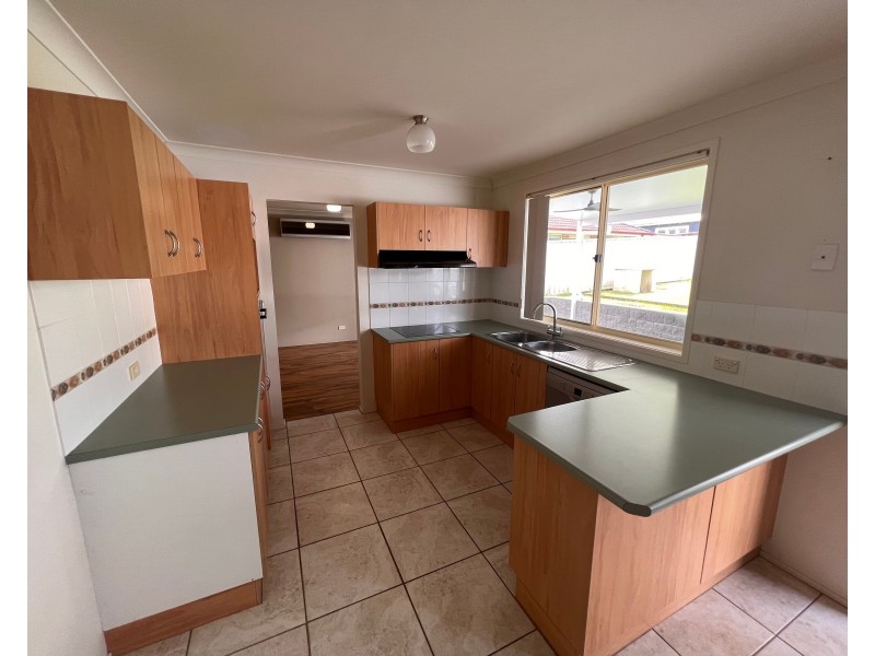 65 Dalyell Way, Raymond Terrace NSW 2324