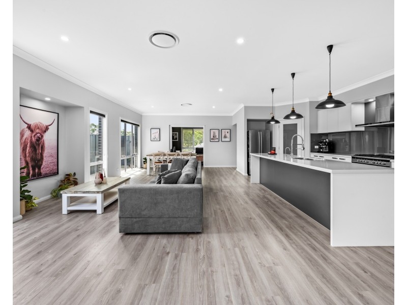 11 Harold Road, Raymond Terrace NSW 2324