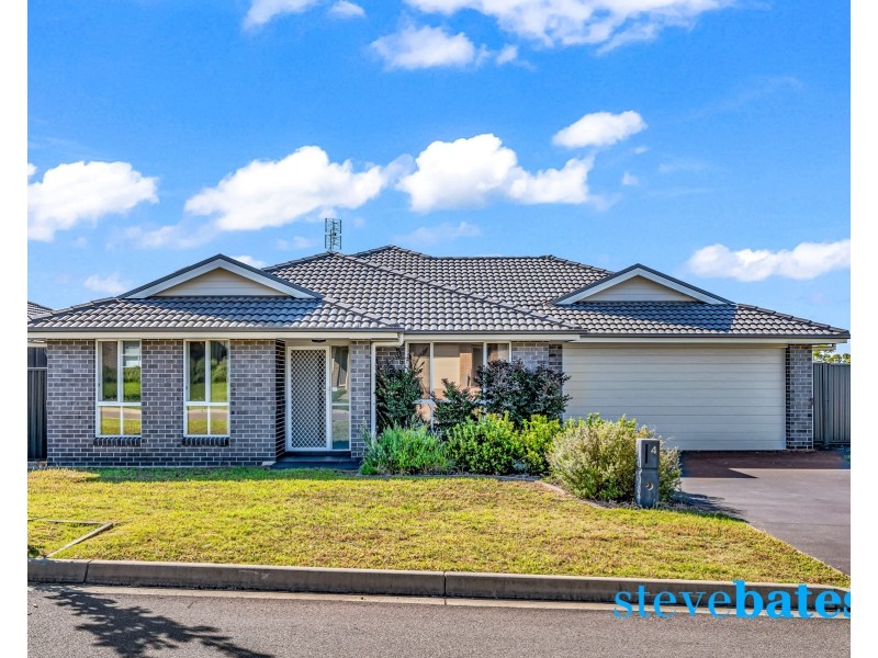 4 Keystone Way, Raymond Terrace NSW 2324