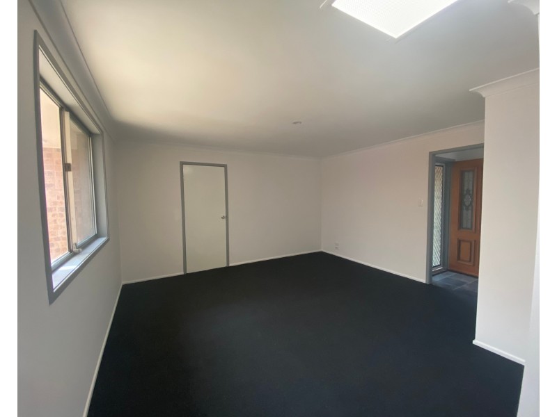 8 Elwin Road, Raymond Terrace NSW 2324