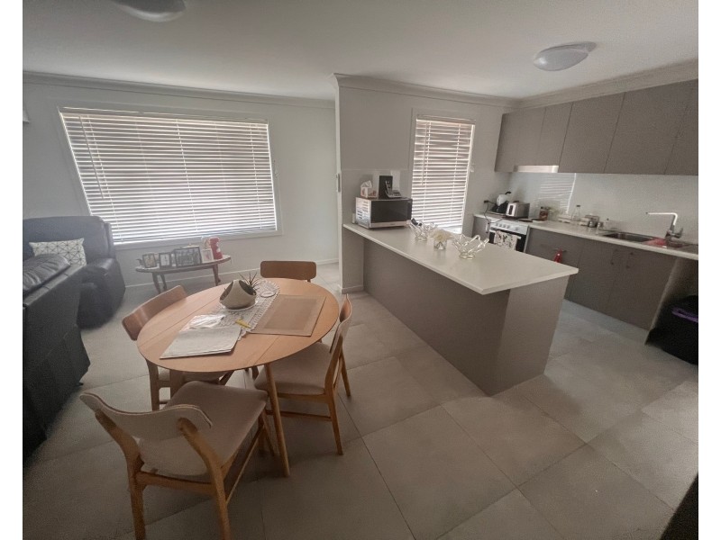 2/4 Irrawang Street, Raymond Terrace NSW 2324