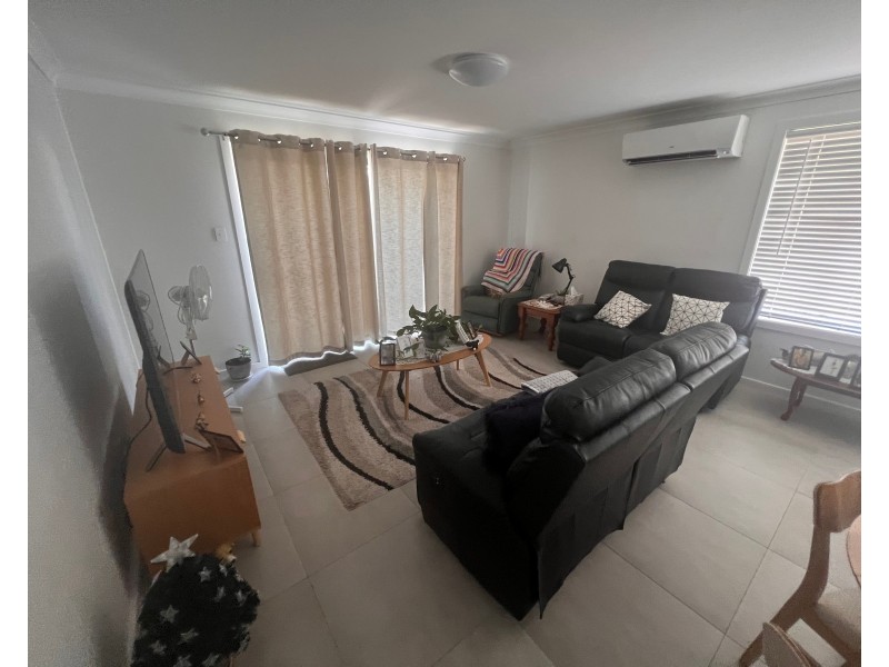 2/4 Irrawang Street, Raymond Terrace NSW 2324