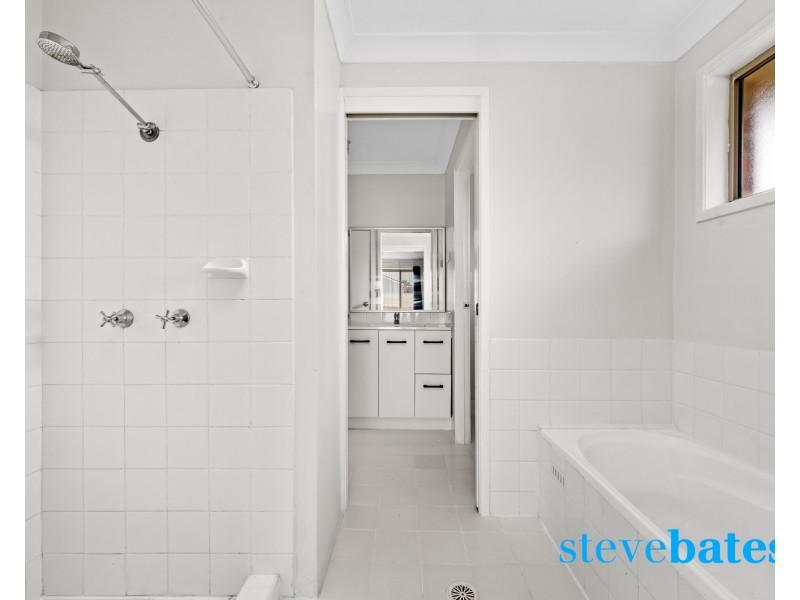 8 Kindlebark Drive, Medowie NSW 2318