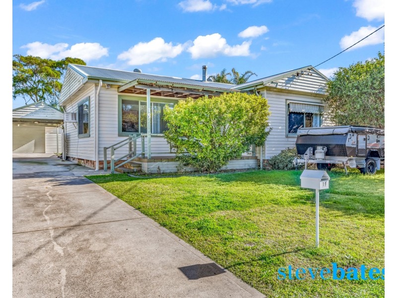 19 Cambridge Avenue, Raymond Terrace NSW 2324