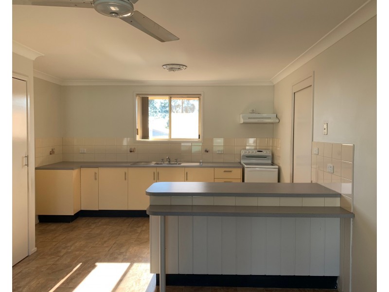 2/35 Kangaroo Street, Raymond Terrace NSW 2324