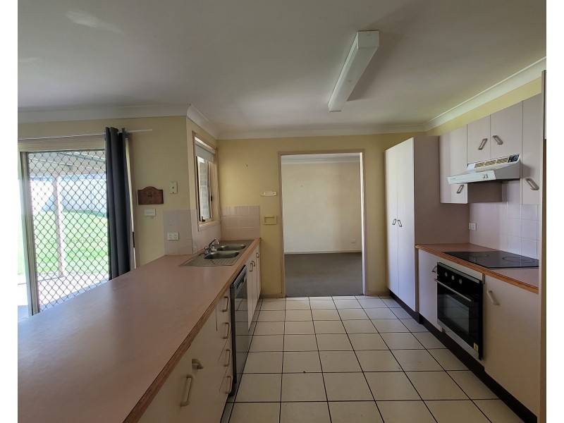 11 Cypress Close, Medowie NSW 2318