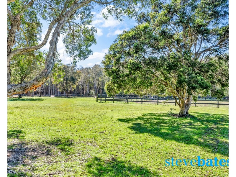 9 Harvest Road, Medowie NSW 2318