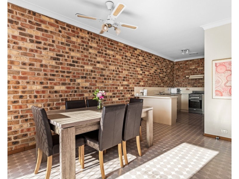 8 Baker Drive, Tenambit NSW 2323