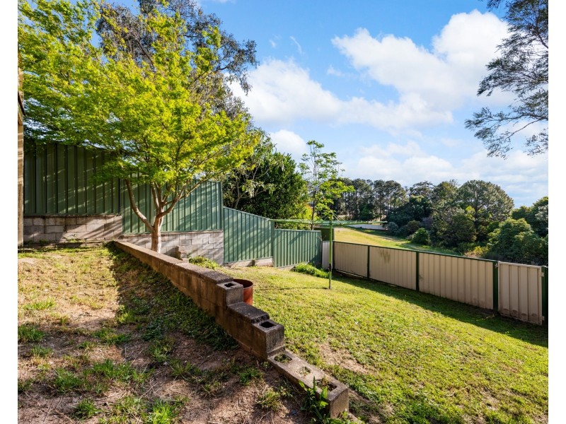 8 Baker Drive, Tenambit NSW 2323
