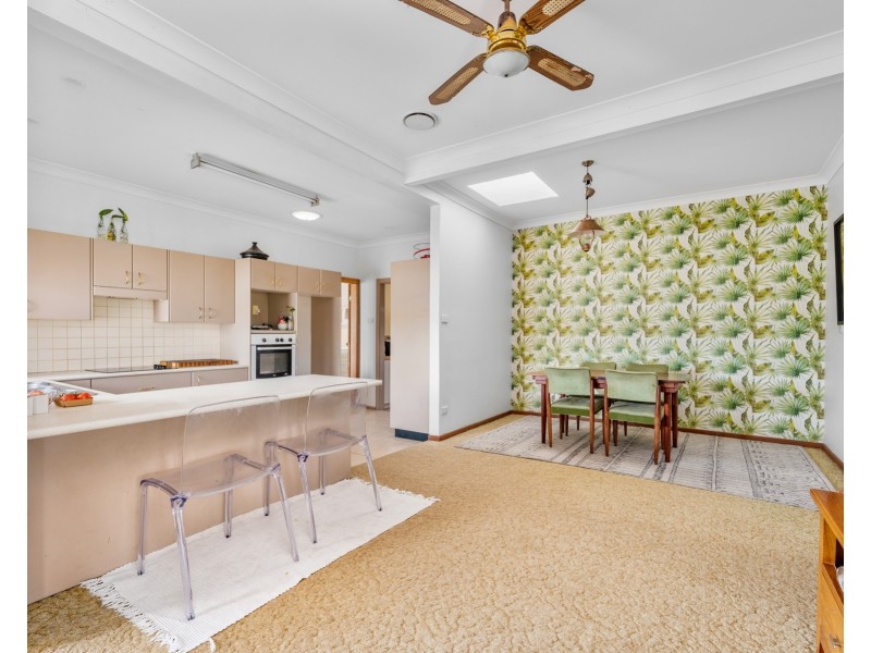 6 Sturgeon Street North, Raymond Terrace NSW 2324