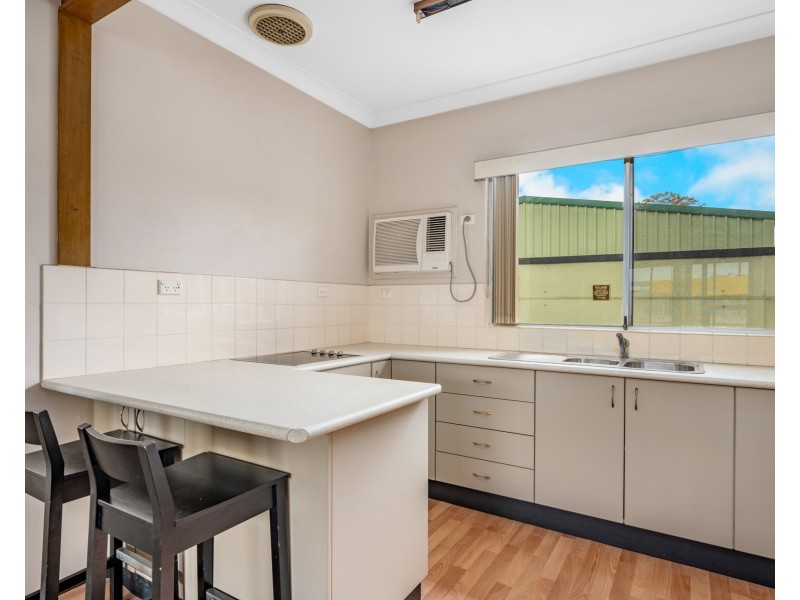 6 Sturgeon Street North, Raymond Terrace NSW 2324