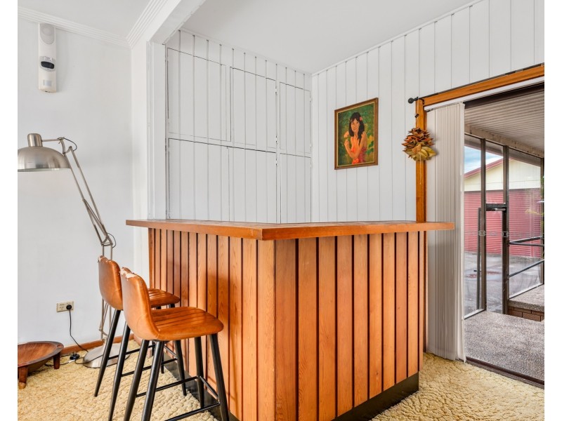 6 Sturgeon Street North, Raymond Terrace NSW 2324