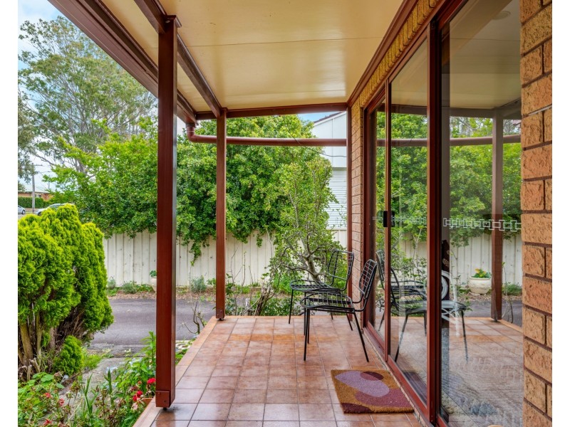 6 Sturgeon Street North, Raymond Terrace NSW 2324