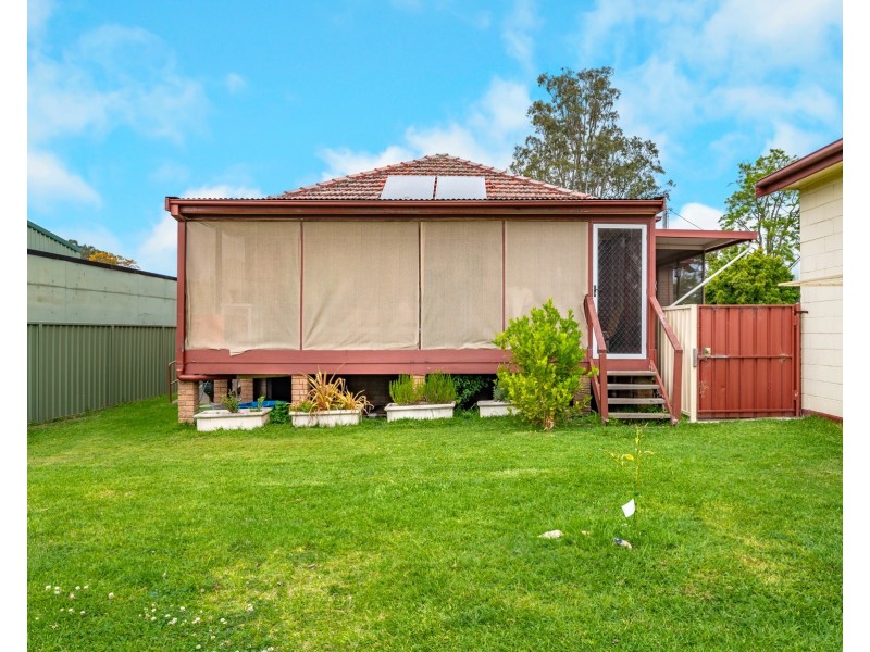 6 Sturgeon Street North, Raymond Terrace NSW 2324