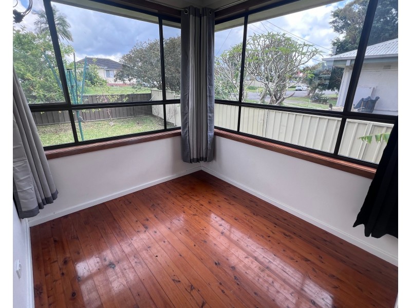 6 Cambridge Avenue, Raymond Terrace NSW 2324