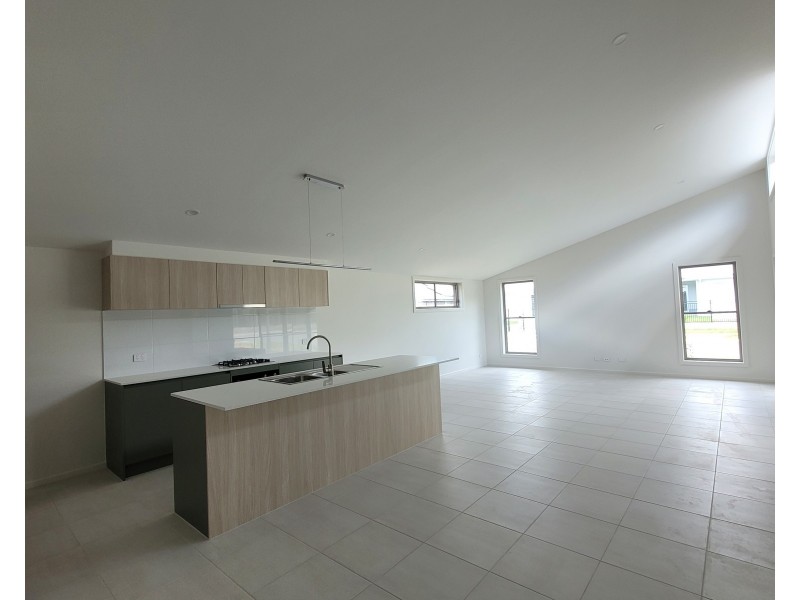 43 Yale Crescent, Medowie NSW 2318