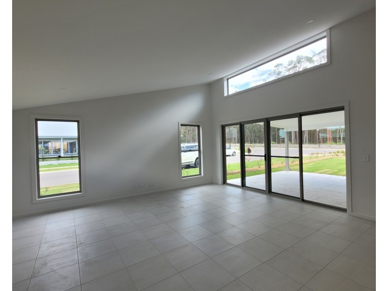 43 Yale Crescent, Medowie NSW 2318