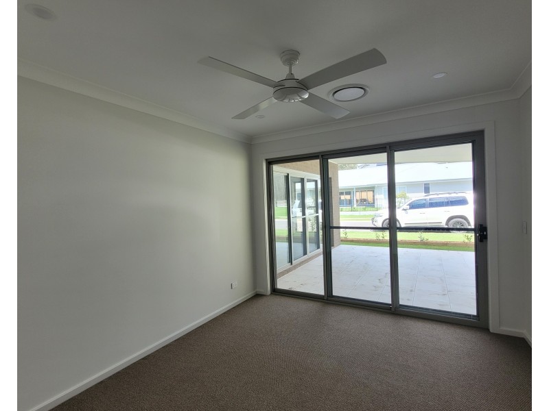 43 Yale Crescent, Medowie NSW 2318