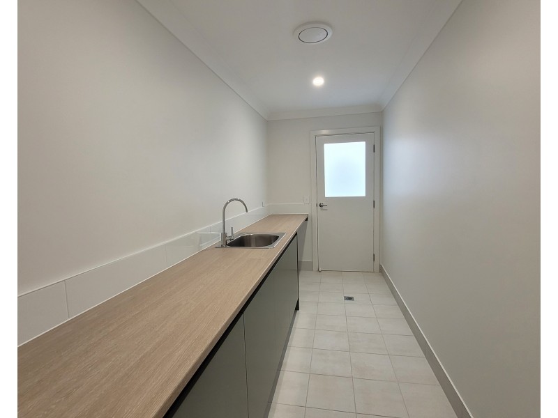 43 Yale Crescent, Medowie NSW 2318