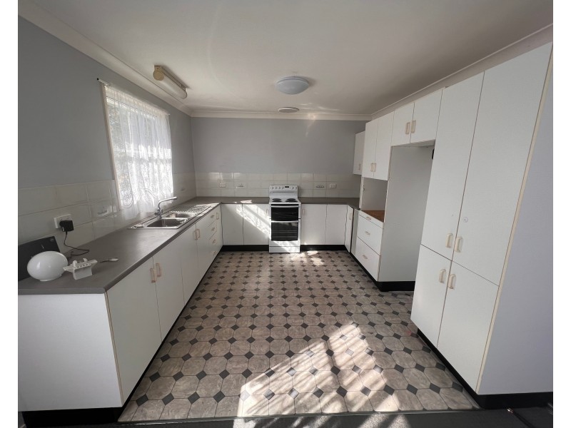 2/5 Irrawang Street, Raymond Terrace NSW 2324