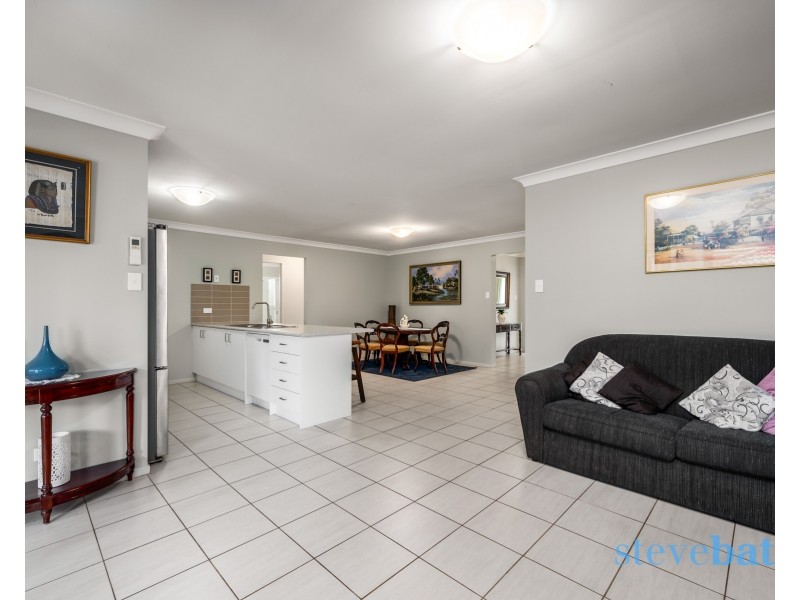 1 Thomas Kearney Close, Raymond Terrace NSW 2324