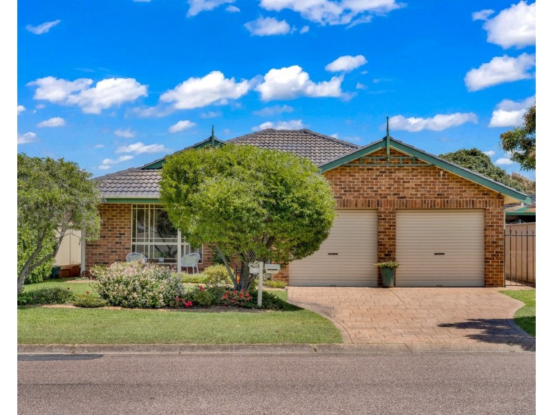 8 Cederwood Crescent, Raymond Terrace NSW 2324