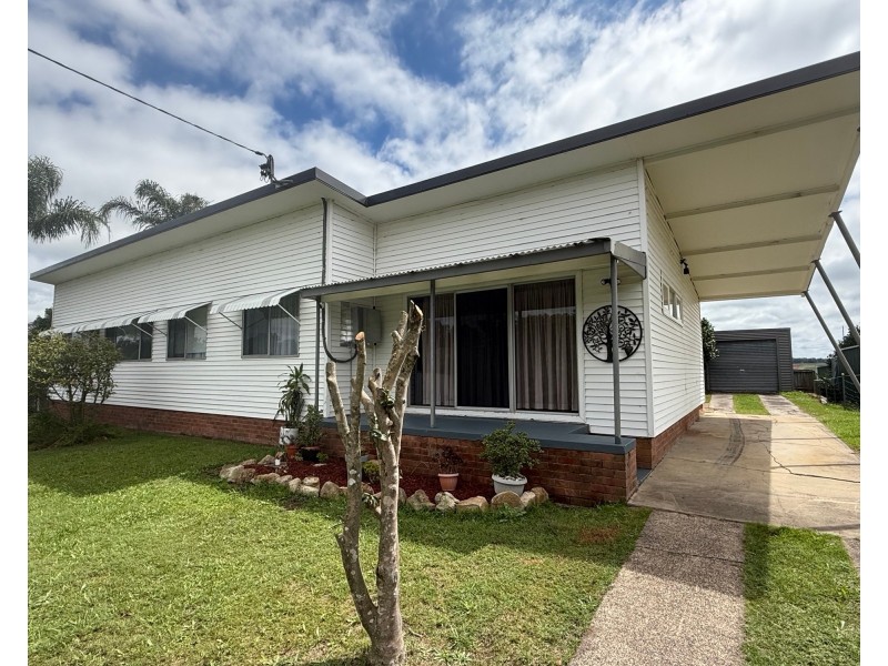 22 Rees James Road, Raymond Terrace NSW 2324