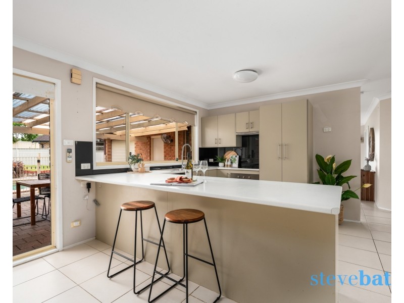 4 Falcon Place, Raymond Terrace NSW 2324