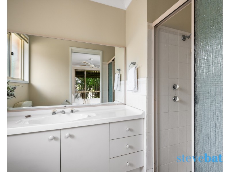 4 Falcon Place, Raymond Terrace NSW 2324