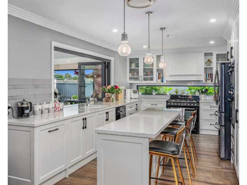 15 Elwin Road, Raymond Terrace NSW 2324