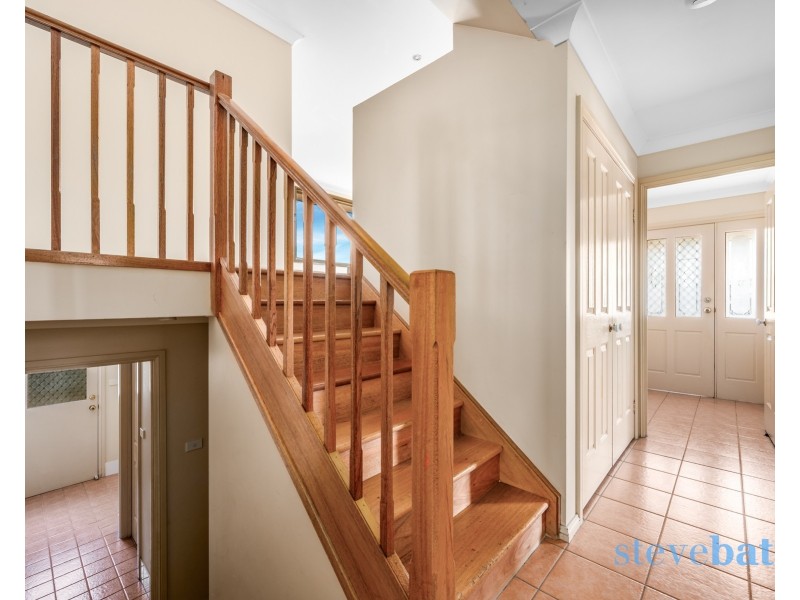 4 Cooper Place, Raymond Terrace NSW 2324