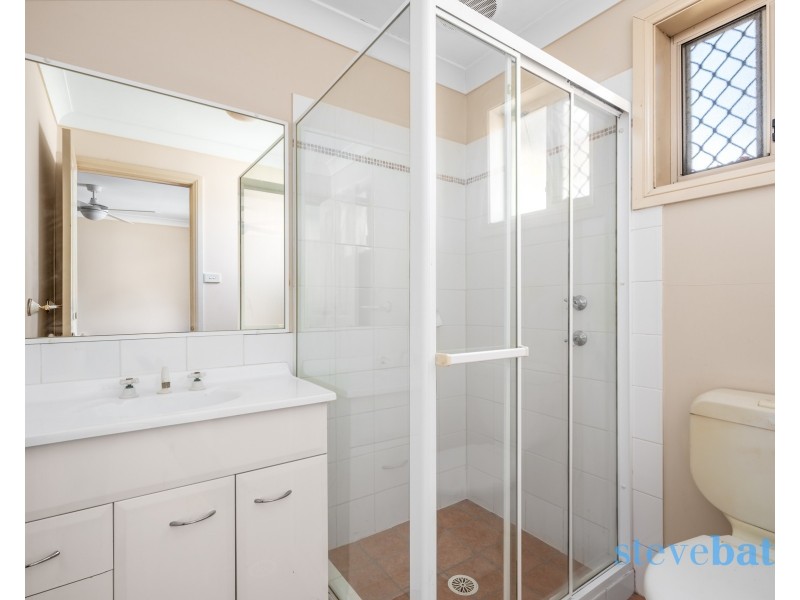 4 Cooper Place, Raymond Terrace NSW 2324