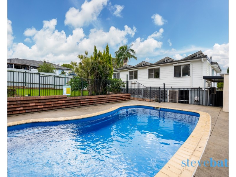 4 Cobham Close, Raymond Terrace NSW 2324