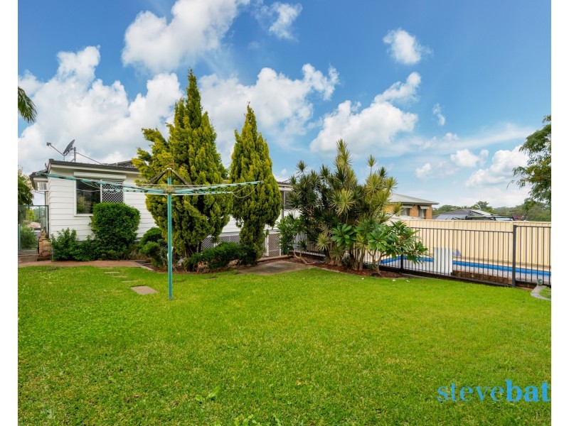 4 Cobham Close, Raymond Terrace NSW 2324