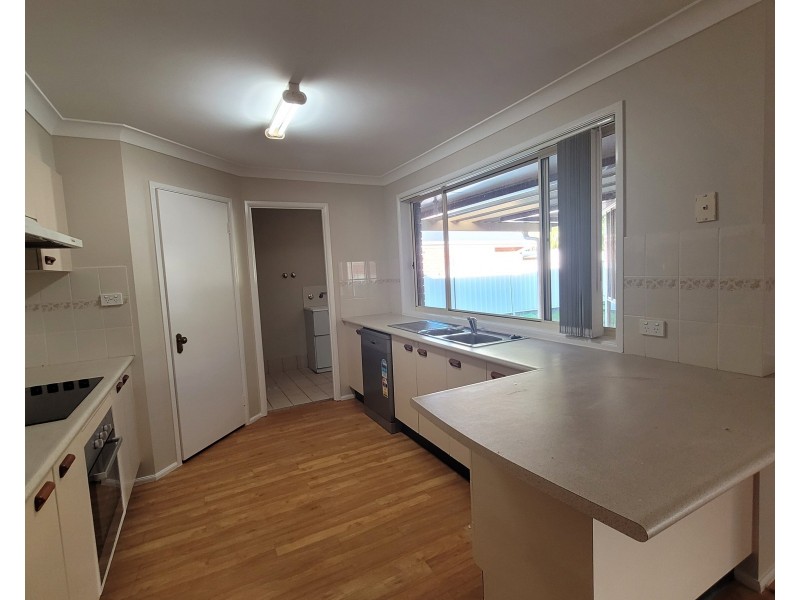 34 Holwell Circuit, Raymond Terrace NSW 2324