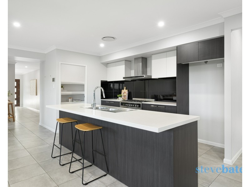 17 Harold Road, Raymond Terrace NSW 2324