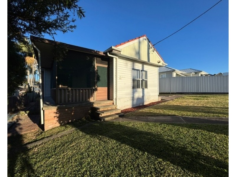 1/5 Irrawang Street, Raymond Terrace NSW 2324