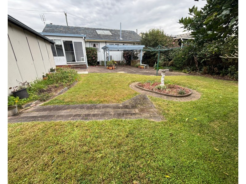 25 Bourke Street, Raymond Terrace NSW 2324