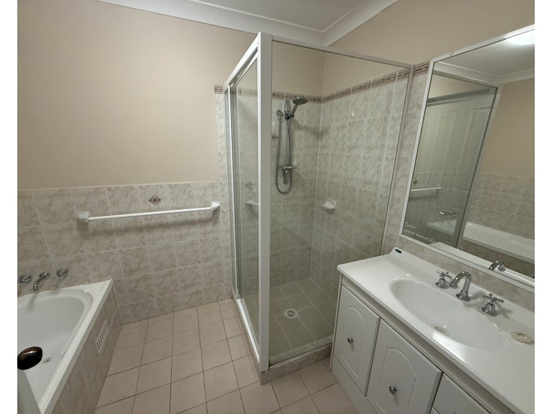 1/2 Jessica Close, Raymond Terrace NSW 2324