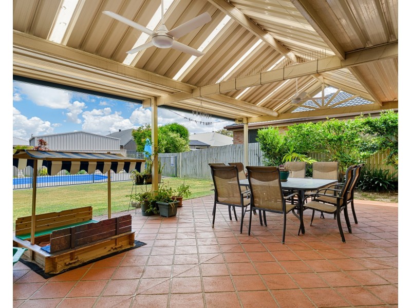 35 Cederwood Crescent, Raymond Terrace NSW 2324