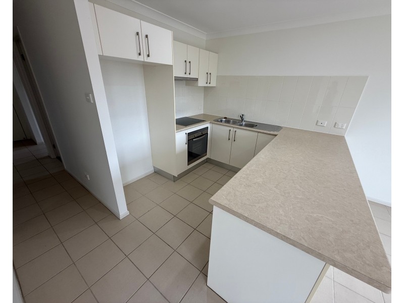 2/2a Smiths Lane, Raymond Terrace NSW 2324